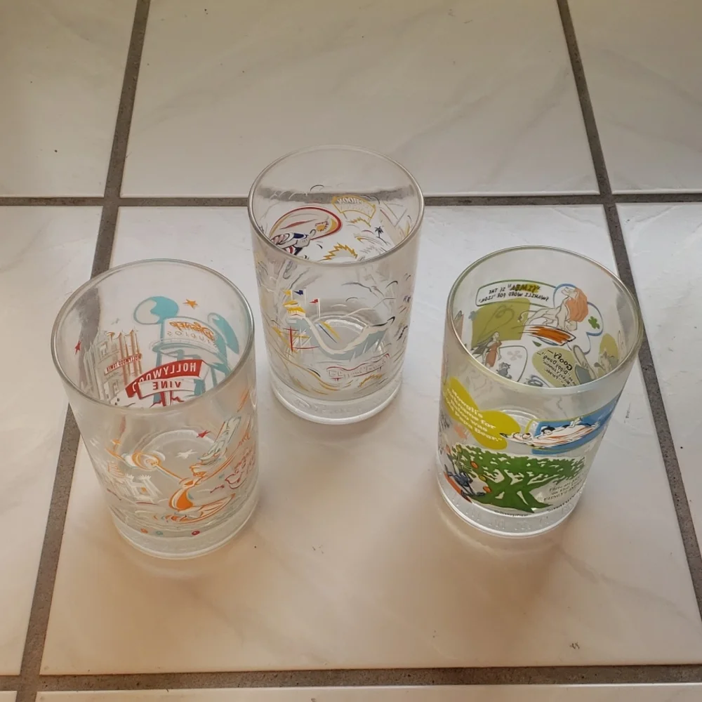 Vintage rare hard to find set of McDonalds Disney years of magic tumblers (3) - Picture 2 of 8